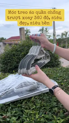 Móc treo áo quần chống trượt xoay 360 độ, siêu đẹp, siêu bền #moctreoquanao #moctreodo #moctreoquanaochongtruot #moctreoquanaodanang #xuhuong 