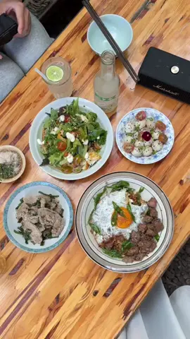 Foodtour sập Đà Lạt #chouiu #VaselineLipCare #DuongAmDen72H #VaselineJellyVerse #HoptaccungUnilever