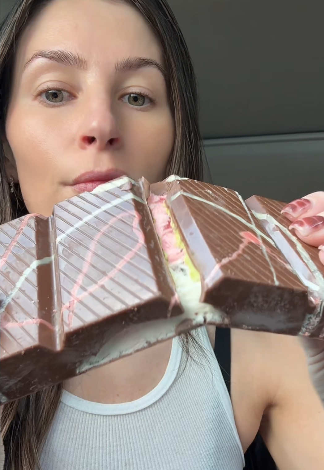 Somebody tell me what Turkish cotton candy is #angelhair #chocolatebar #dubaichocolate #tastetest #homegoodsfinds 