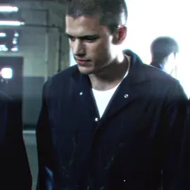 KINDA LOOK FAMILIAR. 🥹 #michaelscofieldedit #michaelscofield #prisonbreak #wentworthmiller #edit // ac: @AlphaAudios.™ // ib: @maybank ♚ 