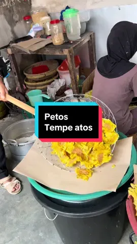 Wajib coba deh dijamin nagih #petos #cemilan #cemilankhaswonosobo #oleholeh #oleholehwonosobo 