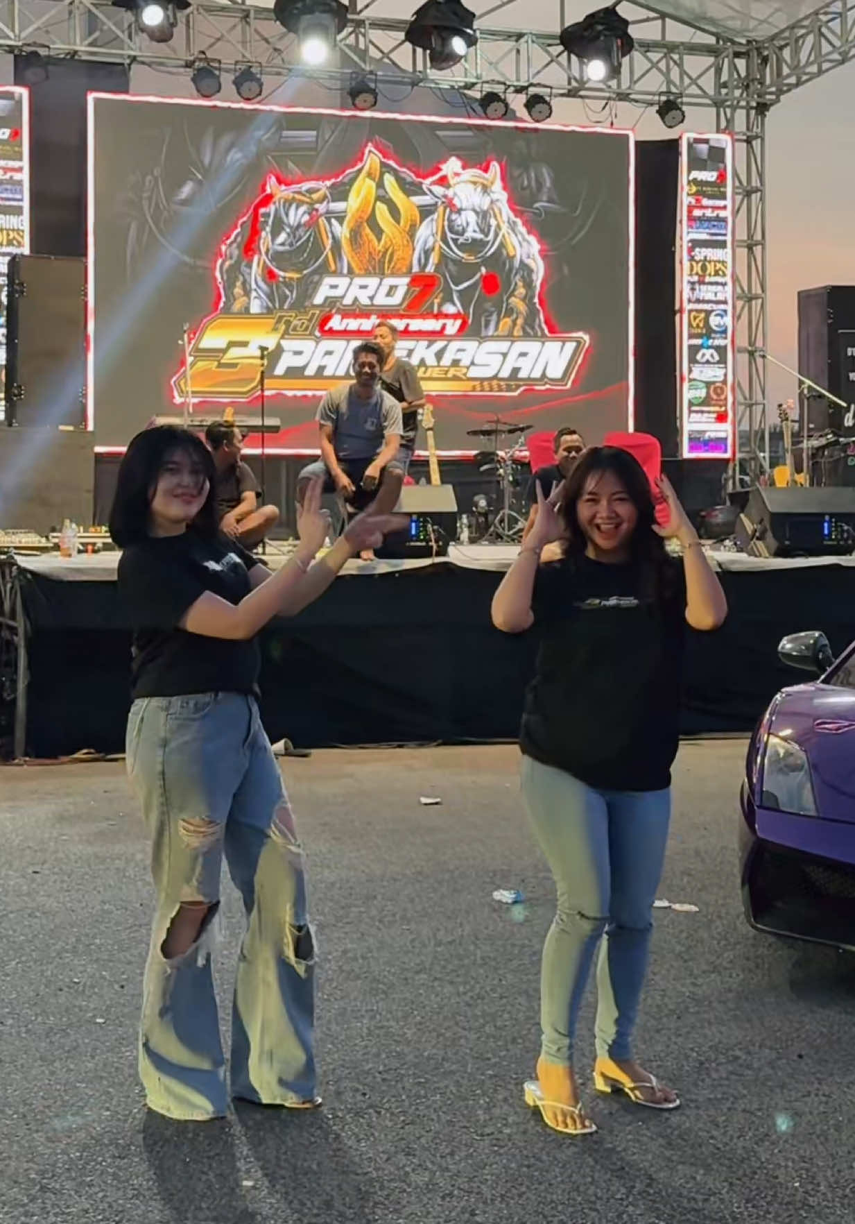 Asixx poll .. acara Pamekasan powerr tak ngecerr 😎 @NR Garage @b_bunga✨🤍 @jambul_2gd @FAUSI ARDANT LAGI @frmmuffler 