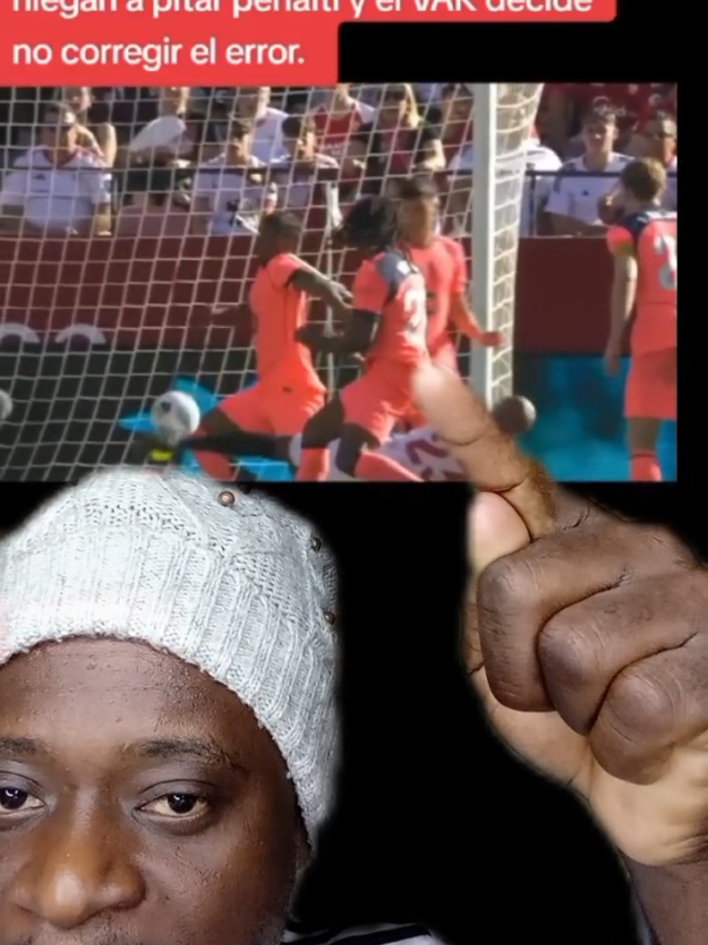 fc sevilla vs Fc Barcelone- et pénalty sur balde non sifflet #devinelapersonne  #france  #Barcelona  #sevilla 