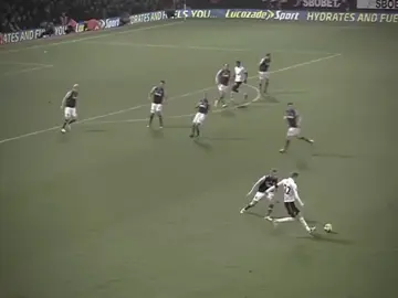 دخيل الله شكبر حبة . . . . . . . . . . . . .. . . . . . #بيل  #كرة_قدم #اكسبلورexplore  #اريال_مدريد #صلوا_على_رسول_الله 