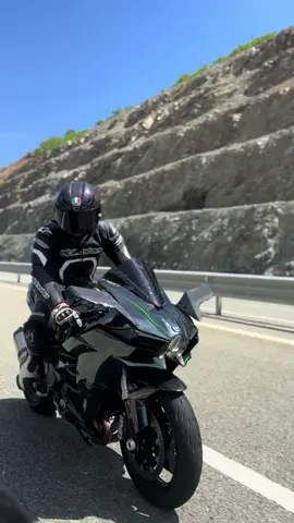 #fyp #kawasaki #h2r #albania #ulcinj @MOTO MITROVICA 