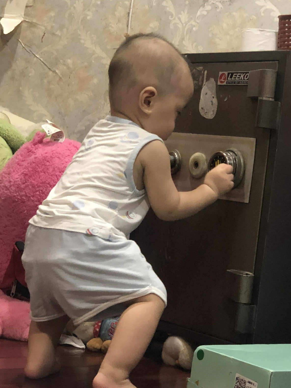 GIỜ EM HỐI HẬN CHƯA?   