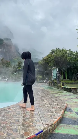 maasya Allah unreal bgtt, hasil nungguu 3 jam buat kabutnya kebukaa😍🥹 #papandayan #garut 