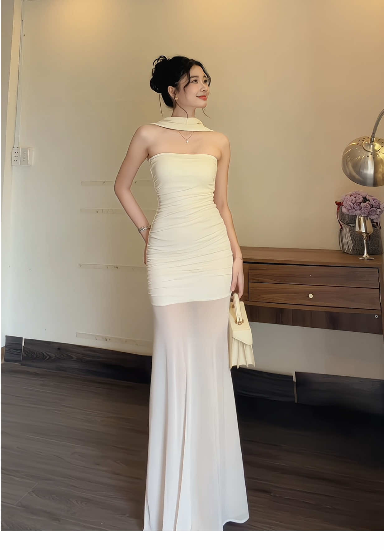 Bé đầm đi tiệc mang vibe quyền quý chưa tới 2 chem 🙄