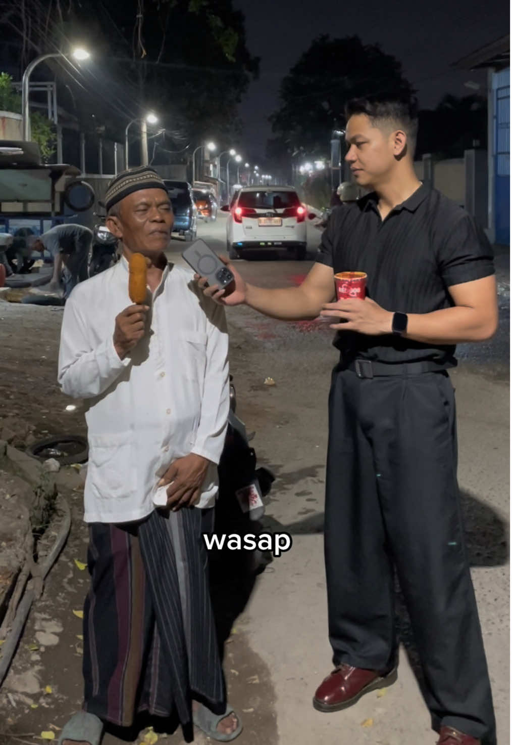 kata “internet” membuat kameramen tidak selamat nahan tawa @Reddog @Bighotchicken #reddog #bighotchicken 