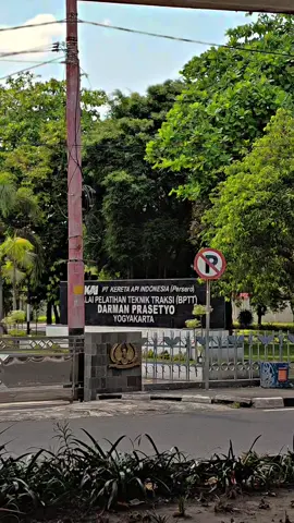 mungkin tahun ini belum rejekinya #rekrutmenkai #keretaapiindonesia #daop6yogyakarta #kai #kaiindonesia 