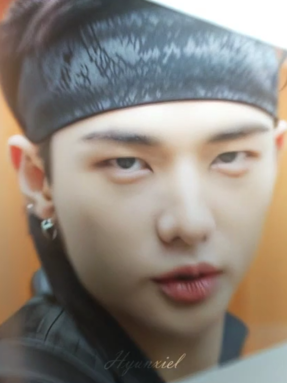 CHUNKY CHUNKY KDRAMA HYUNJIN. IB: @zaylusts #hyunjin #straykids #kpop #edit #fyp 