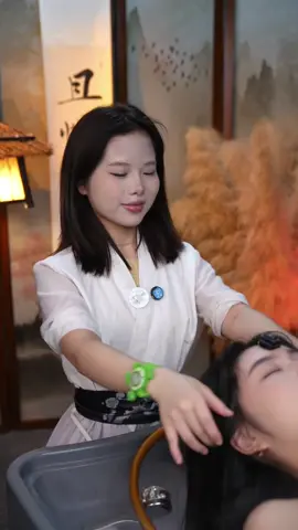 Today there is only one small turtle watch, the others have gone out. #relax #relieve #massage #dandrufftreatment #scalpcare #headspa #washhair #foryou #spa #asmr #treatment #relievepressure #asleep #relaxingasmr #headmassage #therapy #sleep