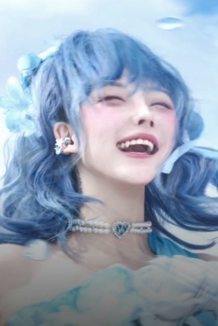 🩵🫶 - - - - - - cr: @𝐕𝟒 𝘿𝙚𝙭𝙯𝙥𝙧𝙨𝙩 `ft 𝘾𝙂  #chinesegirl #douyin抖音 #fyp #ulzzanggirl #bluehair 
