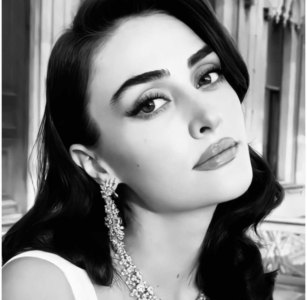 اموت في عيونك الثنتين #esrabilgiç #اسراء_بيلجيتش #esrabilgic #fyp 