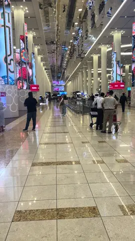 Beautiful Dubai Airport 🇦🇪  . . . . #Love #dubai #uae #travel #fun 