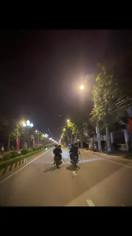 trẻ SOS đây