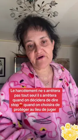 Le harcèlement ne s'arrêtera jamais sur les réseaux... Tant qu'on se moque. Tant qu'on regarde sans rien dire. Tant qu'on pense qu'un mot derrière un écran ce n'est pas si grave il serra toujours présent 