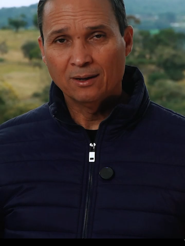 RENOVADOS PELO SENHOR - PASTOR ARILTON OLIVEIRA Deus renova nossas forças quando nos sentimos fracos e desanimados. 💫 Ao confiarmos nEle, encontramos coragem, vigor e estabilidade para seguir firmes, sustentados por Seu poder e amor. 🙏  #ConfiançaNoSenhor #RenovaçãoEspiritual