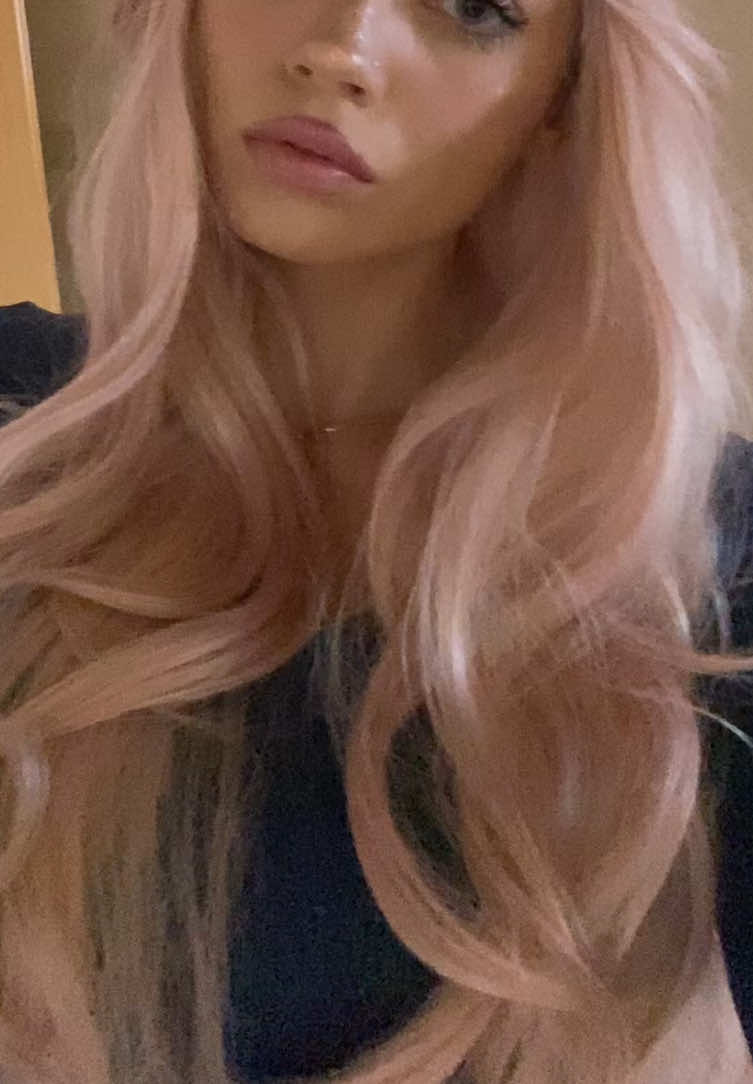 angels have pink hair