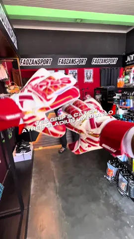 Tes tangkap dulu ges… Semurah ini cuy?? Ayres gladius umbra 2.0 #kiper #sarungtangan #murah #originalgakharusmahal #tesgrip 