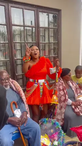 Sekvele kwenzeka into encane yo Mndeni evele yaba nkulu yokubuyisela umkhonto ko malume, kwakhumulema nezidwaba ngenkomo ❤️😭🙏🏾  Malume no Malumekazi bami abangemulisa 2023 ngo Dec 03 🙏🏾🐚🕯️📿🛖🌊 Ngyabonga angiphezi  Ngibambese ngabapha izipho bobabile ngoba ube nalo iqiniso kithi lomama kusaphila ngisho abazali Bami ❤️🙏🏾😭  #ukubuyiselaumkhonto #ukubuyiselaumkhontokomalume #umemulo #isintu 