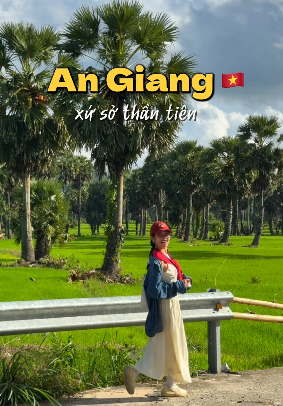 An Giang mùa nước nổi – đẹp như một bức tranh thủy mặc. Chào mừng bạn đến với xứ sở thần tiên miền Tây 🥰 Thời điểm tuyệt vời nhất trong năm đã tới, cùng xách balo đi thôi!  #dulichvietnam🇻🇳 #angiang #travel 