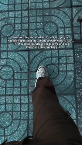Nếu cuộc sống không có nỗi lo cơm, áo, gạo, tiền Không có áp lực mệt mỏi, không có gánh nặng lo toan... Thì chắc chắn tui cũng sẽ dịu dàng và xinh đẹp ……Chứ không phải như bây giờ#tamtrang #sad #capcut #fpy #xuhuongtiktok 