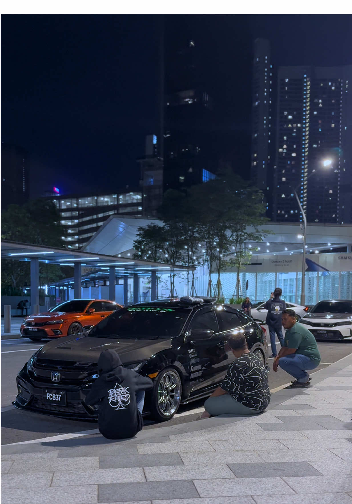 The city glows different when it’s us ♠️. @TheBlackSyndicateMY #theblacksyndicate #civicfcthailand #repost #civicpride @𝘾𝙄𝙑𝙄𝘾𝙋𝙍𝙄𝘿𝙀 