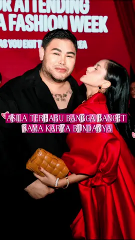 Betapa bangganya kakak @asilamaisa jadi tuan putri kecil kesayangan bunda hebat @Ivan gunawan . 👑✨ She is cried, also us! 🥹🤍 #AsilaMaisa #AMTeam #AsilaMaisaManagement #IvanGunawan 