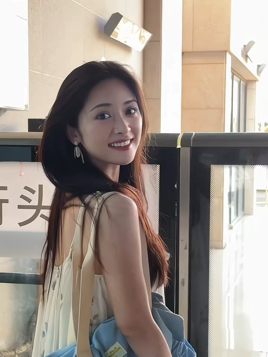 Rạng rỡ dưới nắng chiều🥰 #thẩmnguyệt #shenyue #沈月 #viraltiktok 