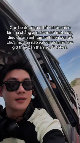 Con bé đó từng bị bỏ rơi rất nhiều lần mà chẳng ai nói cho nó một lí do, điều đó ám ảnh tâm trí khiến con bé chưa một lần nào và cũng chẳng bao giờ thấy bản thân nó đủ tốt cả.