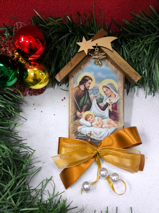 ✨ Faltam apenas alguns meses para o Natal! 🎄✨ E aqui na Livraria Santa Teresa já estamos com tudo pronto para essa época tão especial! 🎁💫 Temos decorações de porta, presépios, Menino Jesus e muito mais para deixar seu lar cheio de fé, amor e esperança. ❤️ Não deixe para a última hora — passe aqui e garanta tudo para o seu Natal! 🌟 #Natal #LivrariaSantaTeresa #Presépio #MeninoJesus #DecoraçãoDeNatal 