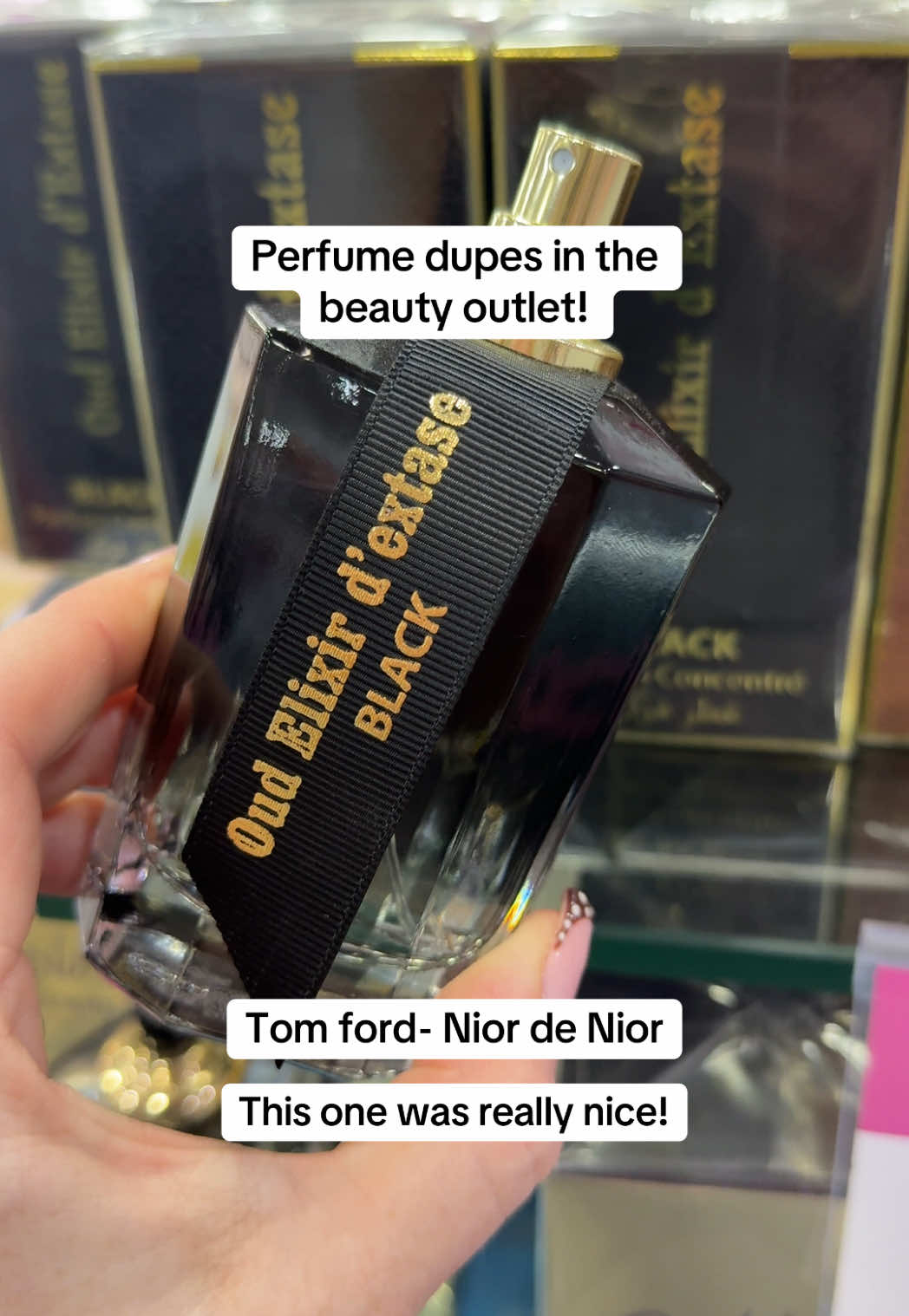 Finding a few perfume dooops in the beauty outlet! #beautyoutlet #perfumedupe #perfume #bargainshopping 