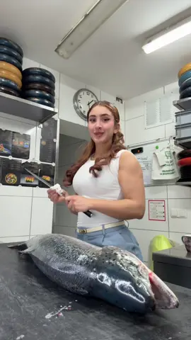 #mikasa #sushi #lachs #viral 