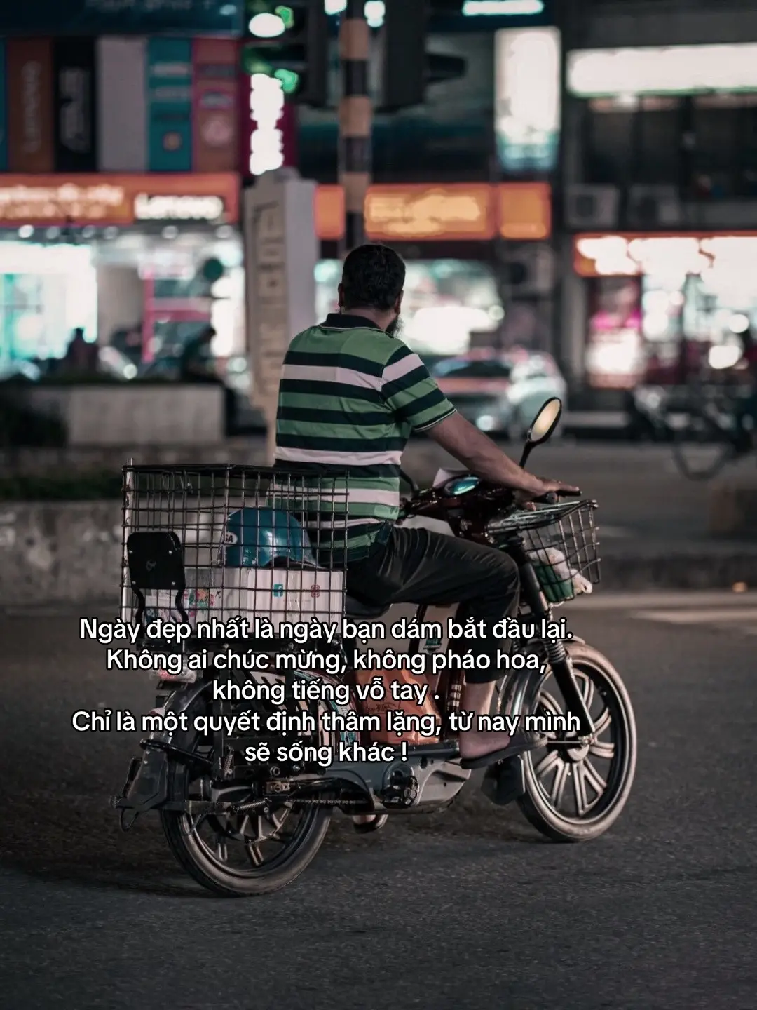 Ngày đẹp nhất là ngày bạn dám bắt đầu lại. Không ai chúc mừng, không pháo hoa, không tiếng vỗ tay . Chỉ là một quyết định thâm lặng, từ nay mình sẽ sống khác !#tâmtrạng #story #sttdoi #TenTen🍁 