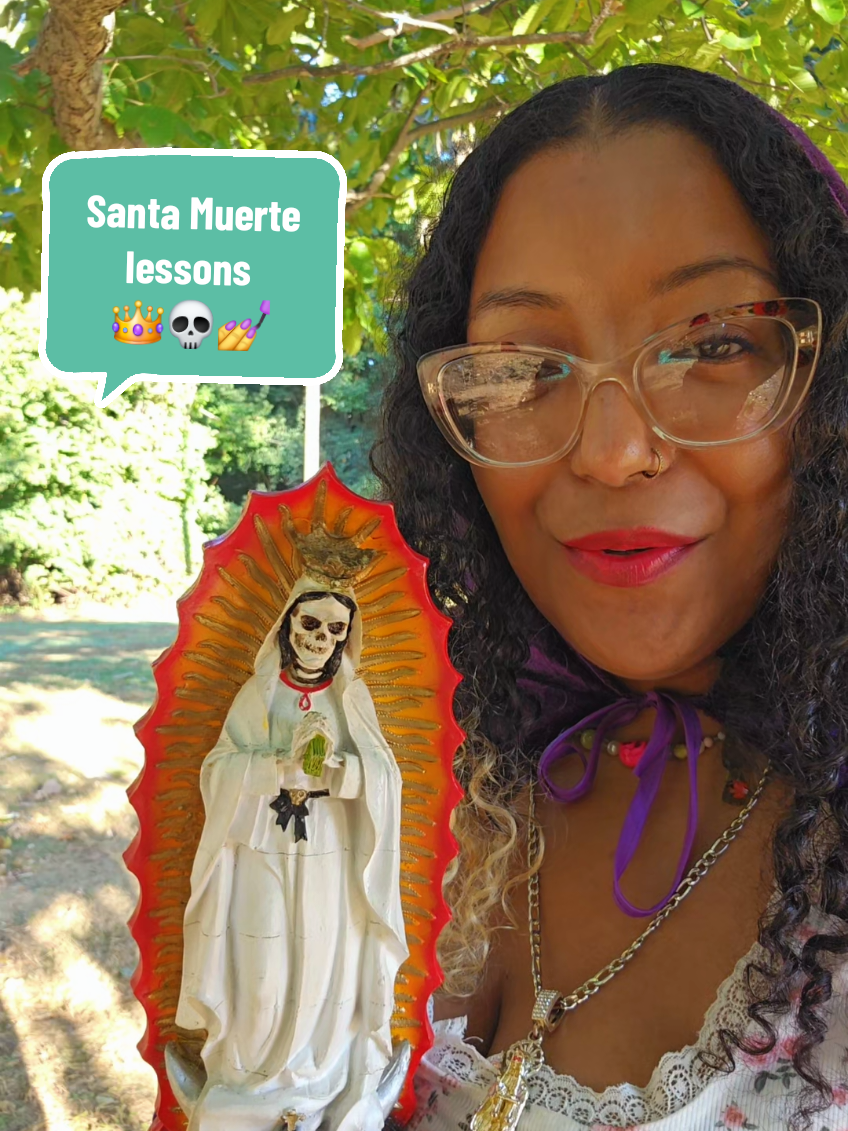 she teaches us strategy, enhances our critical thinking and analytical skills 👑💀💅🧿😘🫶💋🔮🧙🏾‍♀️#santisimamuerte #lasantamuerte #santamuertedevotee #santamuerte #lasantisimamuerte 