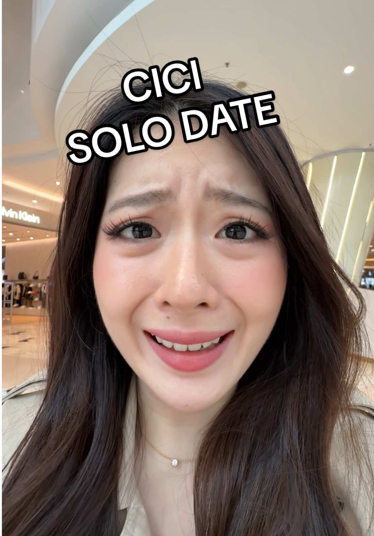 jujur, di tengah jalan hampir nelpon mas bule buat nyamperin sih... 😭☝🏻 #cicimasbule #pacarbule #challenge #solodate #introvert