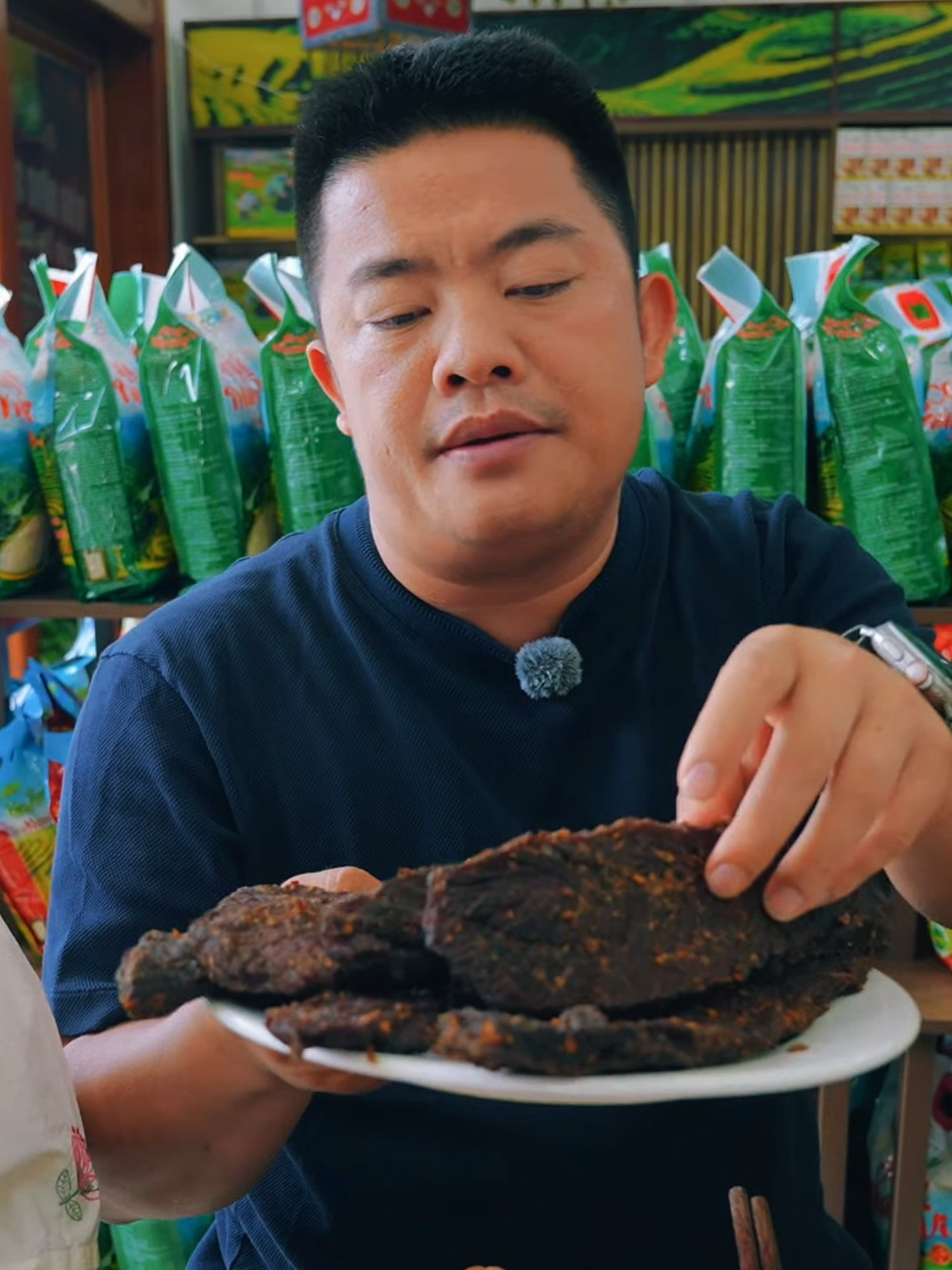 Thịt trâu gác bếp của Hải hiện vẫn sẵn hàng tại các cơ sở cửa hàng trên toàn quốc #sapatv #haisapatv #xh #xuhuong #amthuc