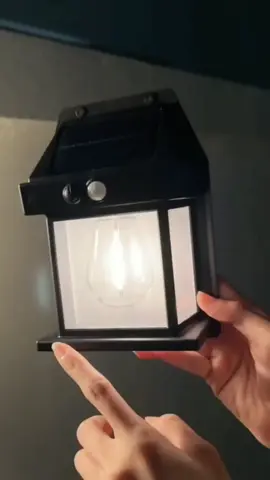Lampu dinding tenaga surya di lengkapi dengan sensor gerak #lampudinding #lampuemergency #lampudindingtenagasurya #lampudindingoutdoor #lamputenagasurya #lampusolar 