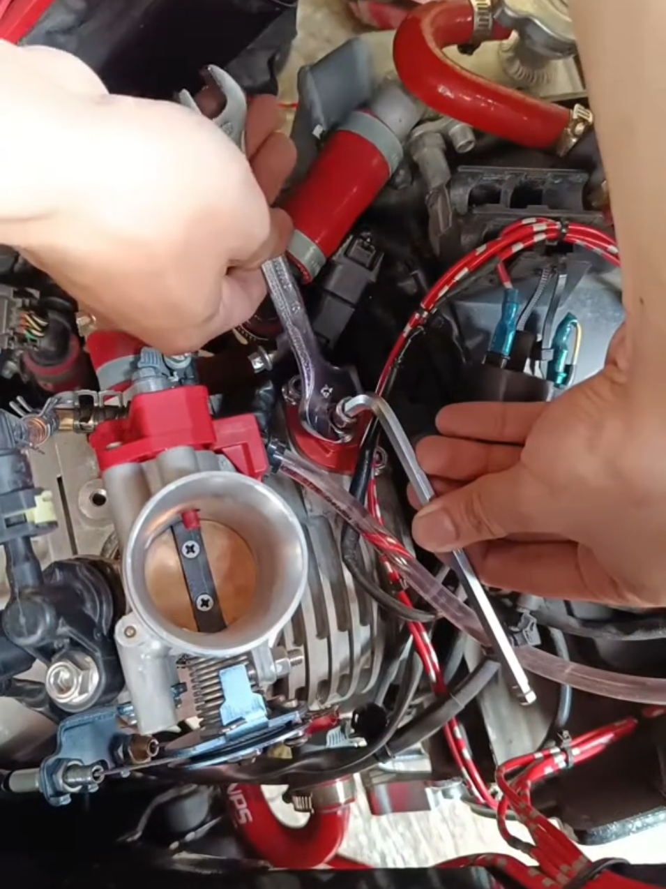 proses penyetelan tensioner di vario #vario #tensioner 