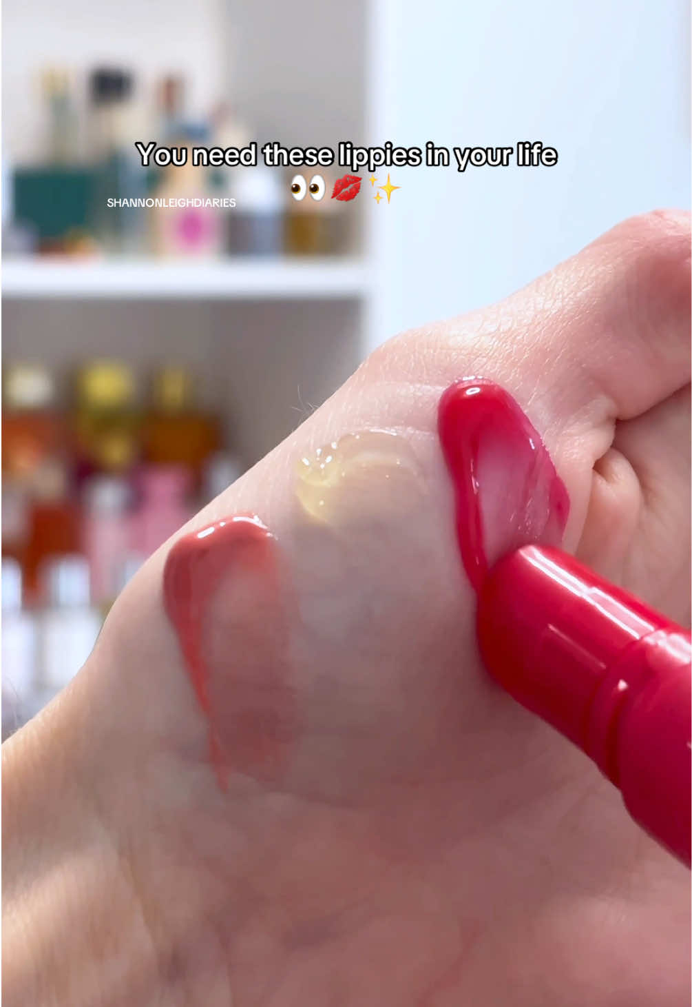 They feel so cushiony on the lips 🤗 @CNP Laboratory US #lippies #lipcare #lipbalm 