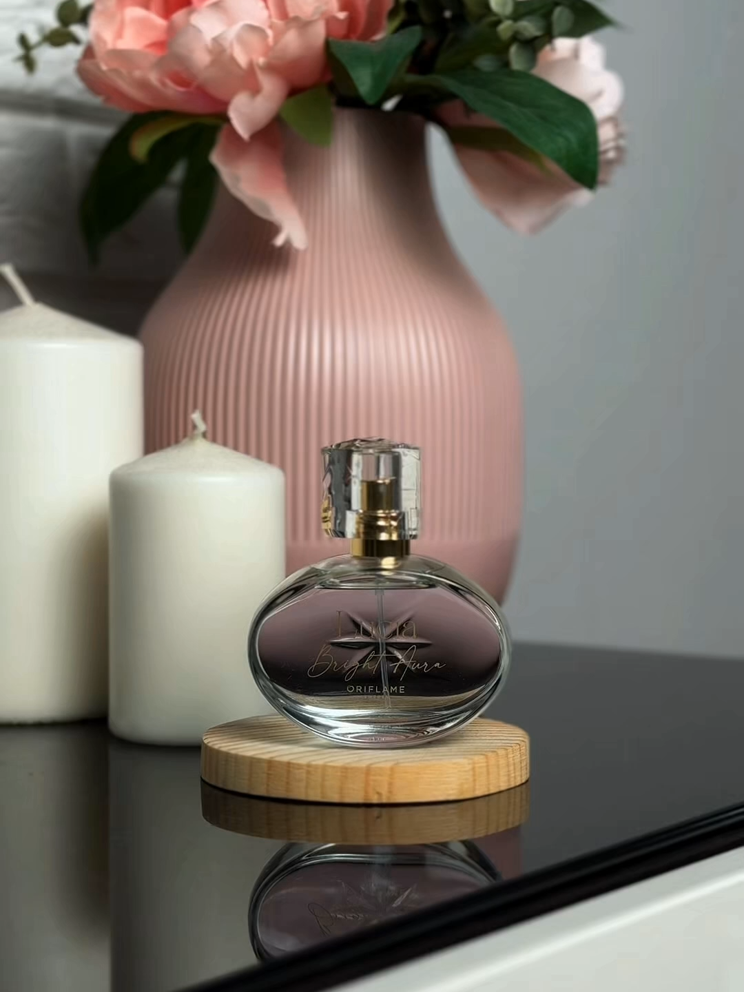 Miroase a dimineață curată, a flori albe și a zi care abia începe. ☀️🌸 #oriflameromania #fragrance