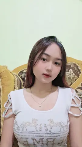 wong ayu ncen resikooo,titik