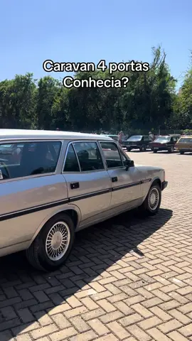 a indústria de cabines duplas Sulam, em conjunto com a Concessionária Guaporé, desenvolveu a Caravan 4 portas, porém poucas unidades foram montadas