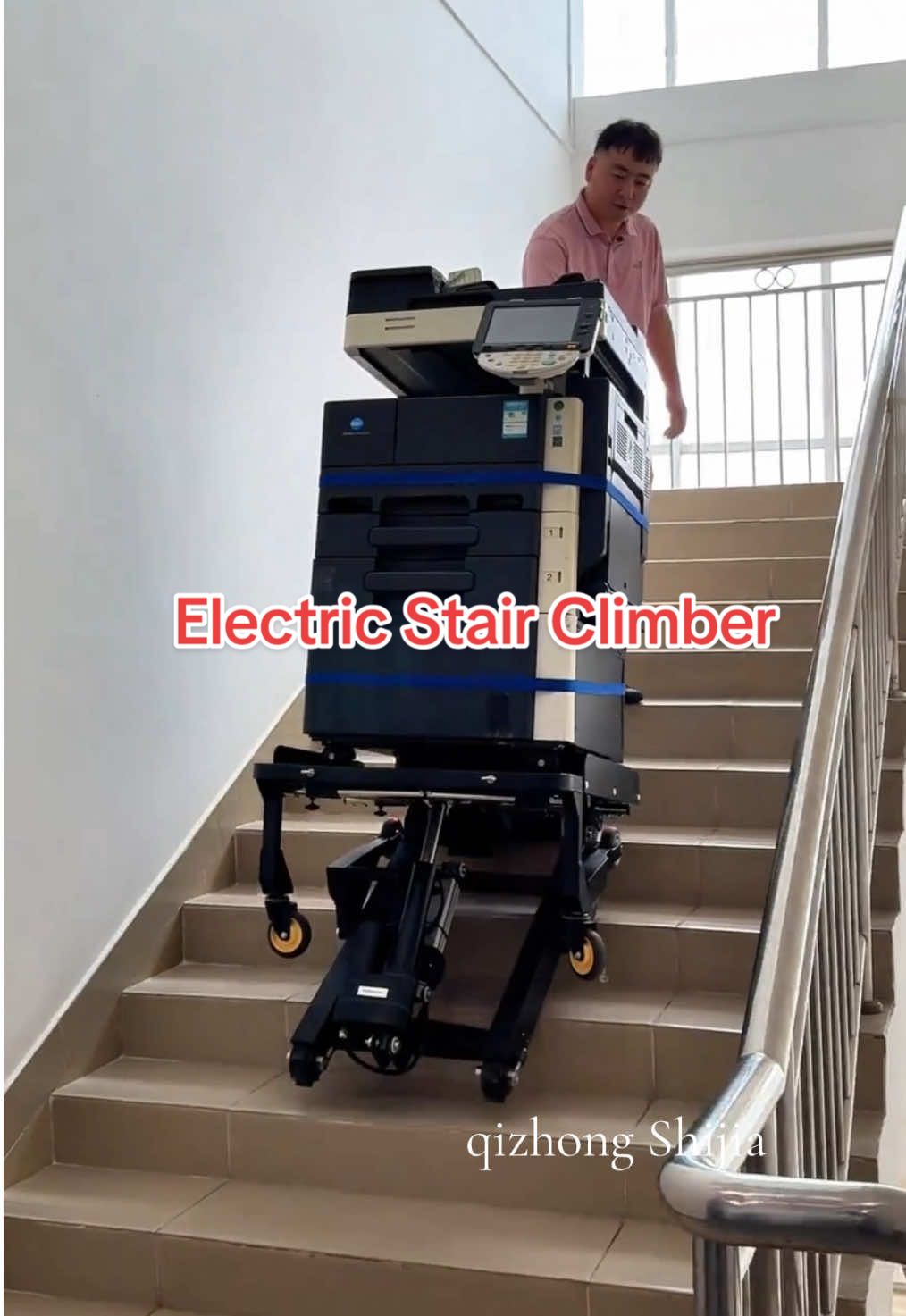 #Electric Stair Climber#Tracked Stair Climber#Electric Stair-Climbing Gadget#A Great Helper for Moving Goods