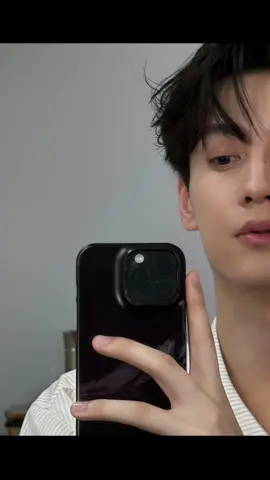 TIAN XUNING POST ON XHS | 19:19 ❤️😍🫶🏻✨🍋 Capt : Bulan mengirimkan beberapa keping pecahan, Selamat Festival Pertengahan Musim Gugur! #tianxuning #chicheng #ziyu #dabao #revengedlove 