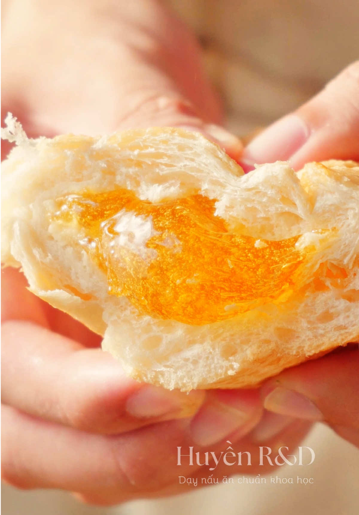 Cách làm 3 loại sốt dầu trứng Việt Nam chỉ bằng 1 công thức nền 👏🏻  #huyenrnd #LearnOnTikTok #bonglantrungmuoi #banhtrangphoisuong 