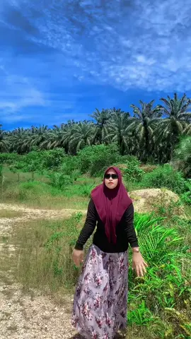 ingat ya kita harus menghargai konten orang yang lewat beranda kita supaya kita juga dihargai mereka ☺️ #kreatortiktok #jangkauan #firal #fyp 