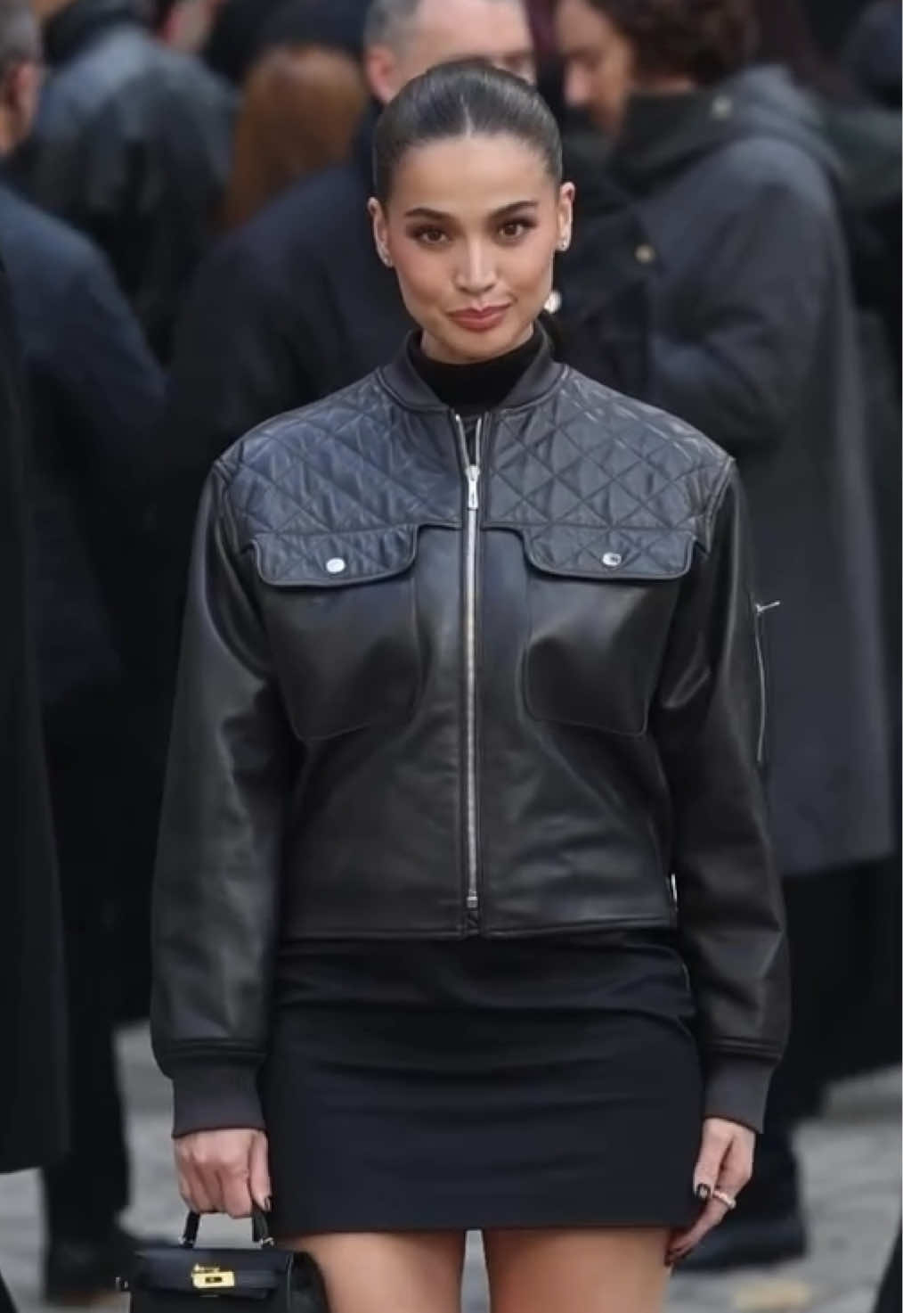 Her 2nd year appearance at the Hermès show in Paris ✨ #ParisFashionWeek #PFW #HermesFemme #Hermes #AnneCurtis @Anne Curtis  Video from Igor Fain