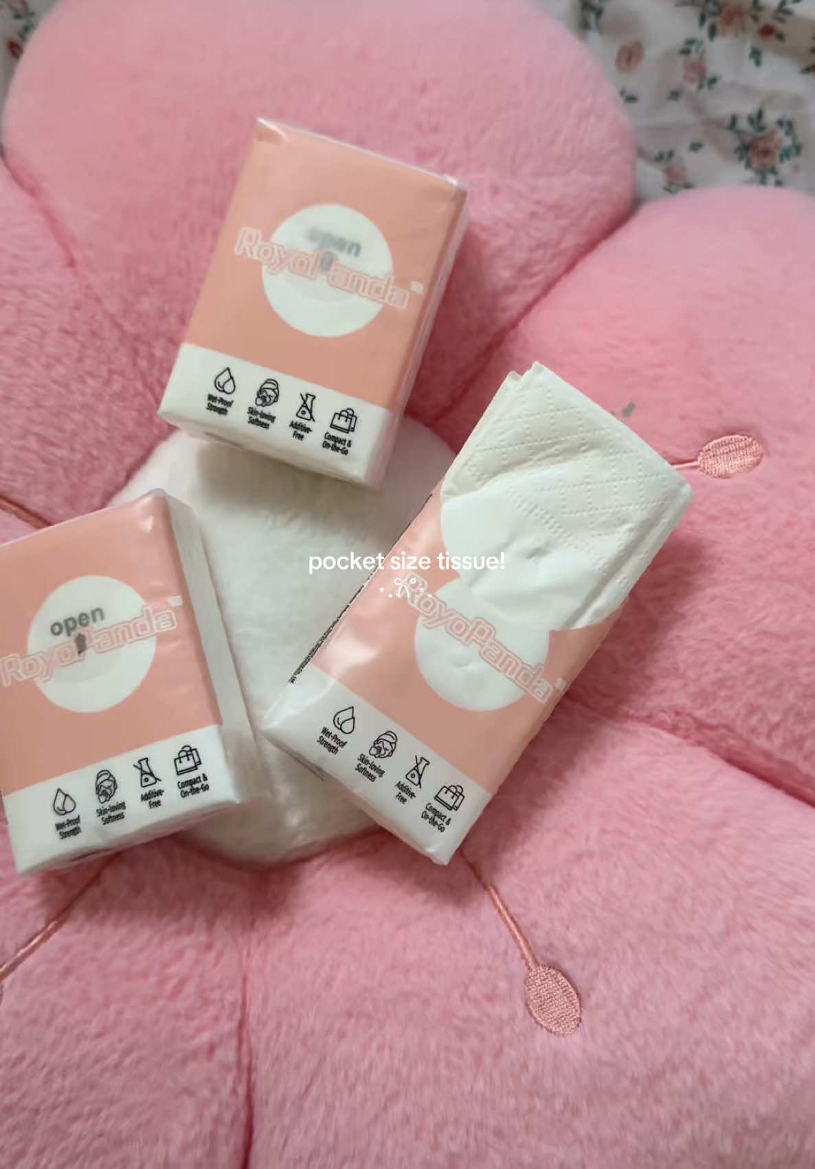 Replying to @m pocket size tissue for small bags! 💕 #tissue #pockettissue #royopanda #traveltissue #minitissue